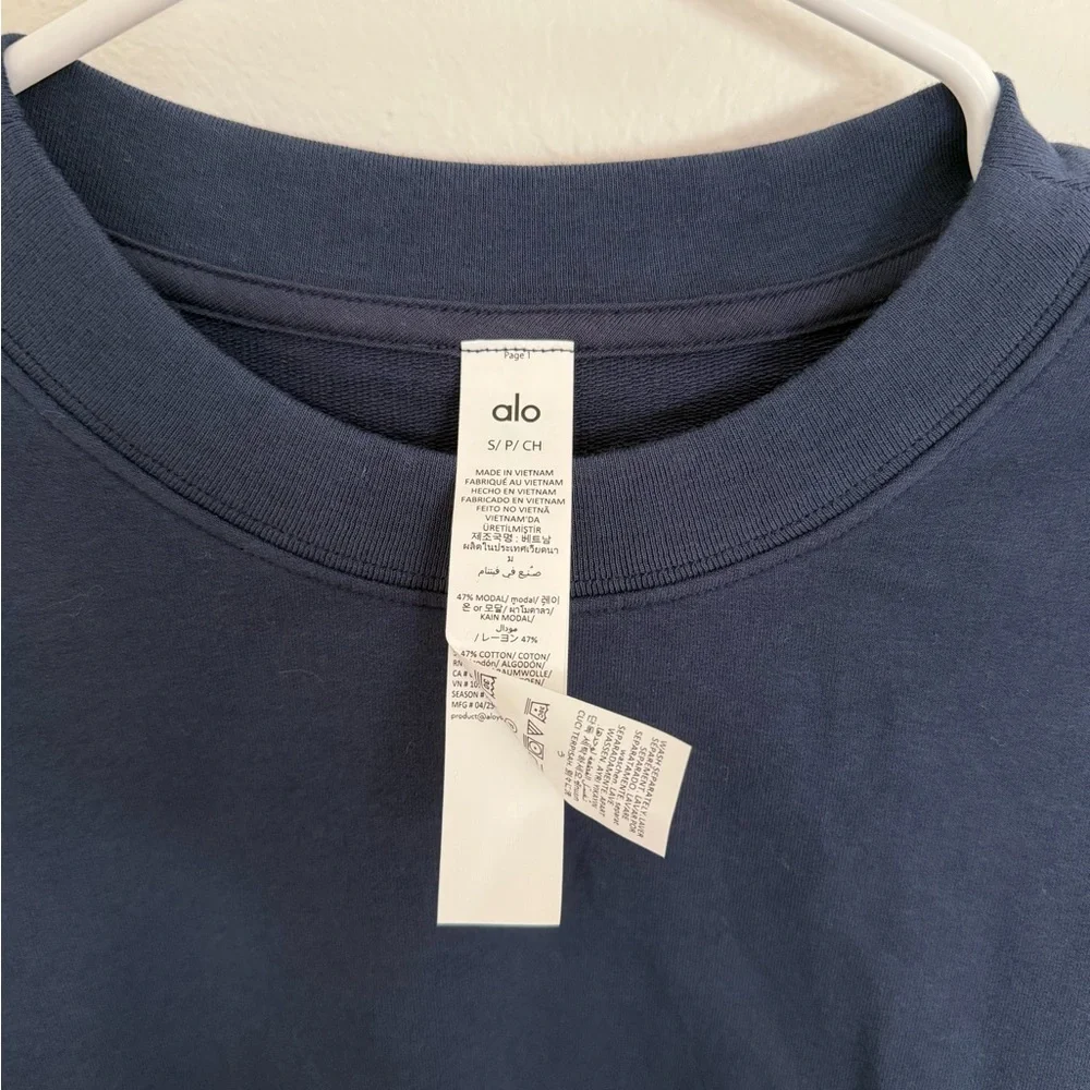 Alo Navy Cropped sway crewneck - Picture 6 of 6